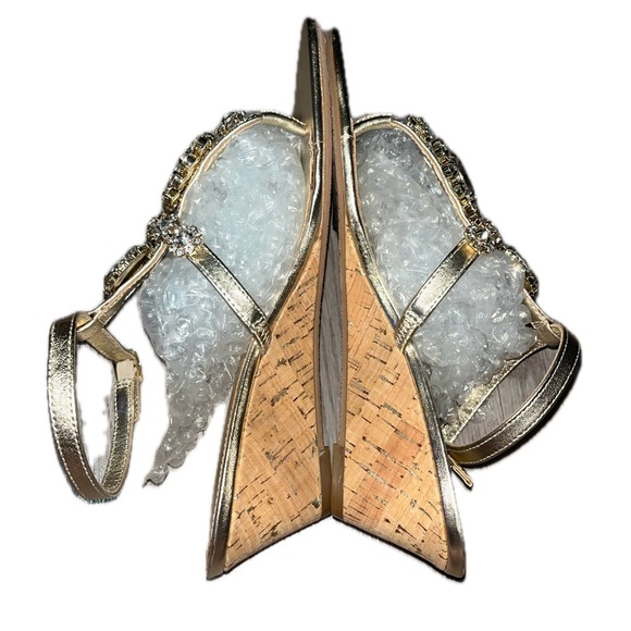 Lilly Pulitzer Glamorous Gold and Silver Jeweled Sandals with Ankle Straps, 7.5M - Picture 9 of 14